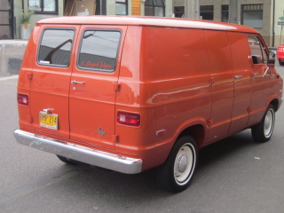 Illustration for article titled Rehash The 70s With A Low Mile Dodge Tradesman Van